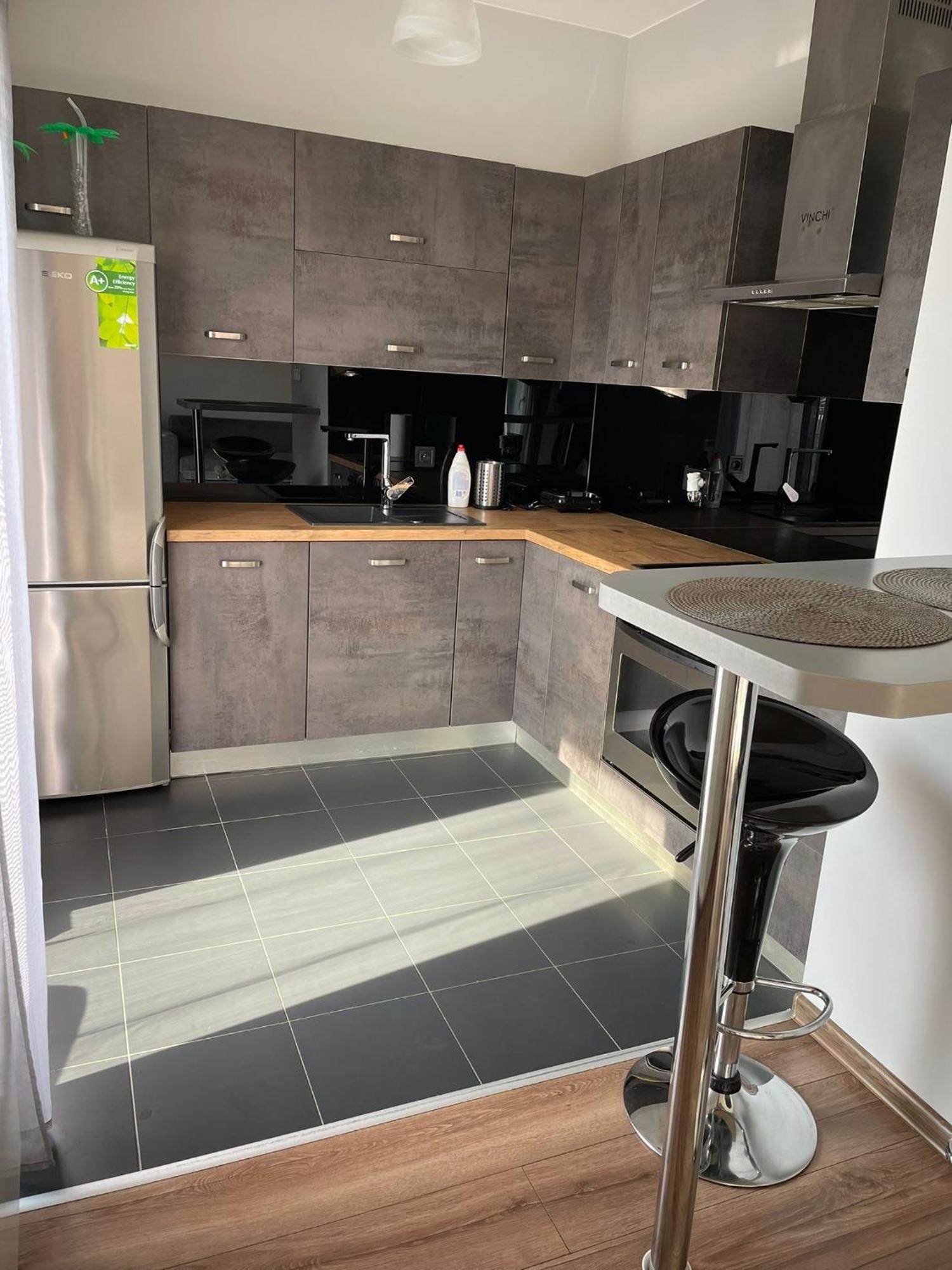 Apartament Laura Z Ogrodkiem Kielce Luaran gambar